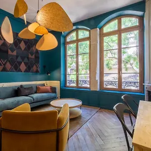 Honorê Saint Nizier Appartement