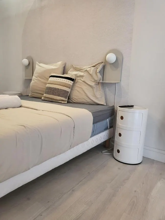 Apartment Suite Daiquiri Place Carnot Lyon France
